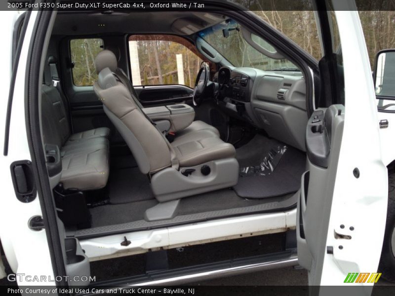 Oxford White / Tan 2005 Ford F350 Super Duty XLT SuperCab 4x4