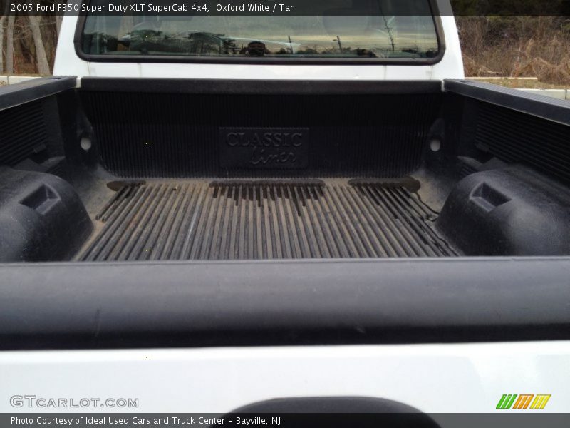 Oxford White / Tan 2005 Ford F350 Super Duty XLT SuperCab 4x4