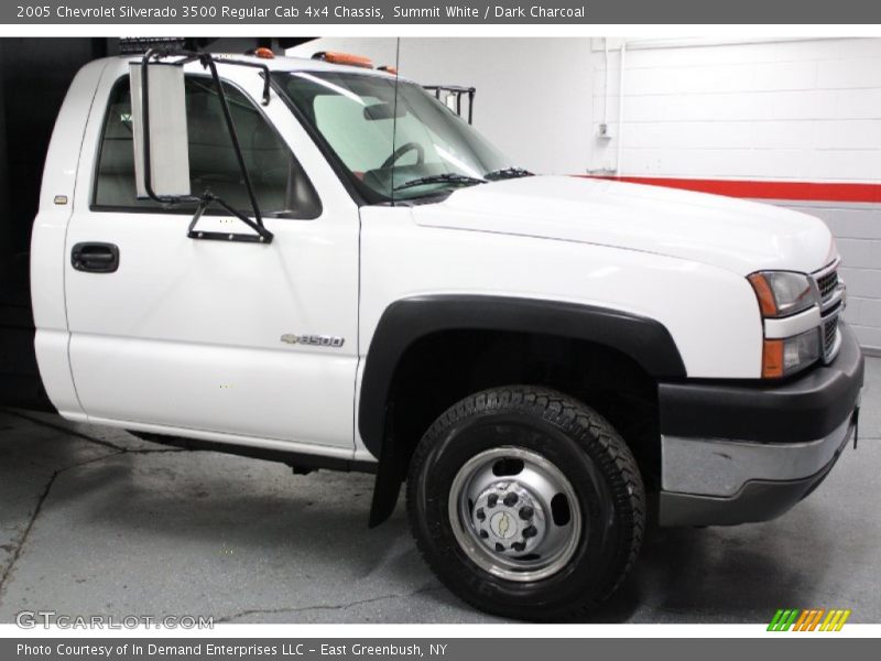Summit White / Dark Charcoal 2005 Chevrolet Silverado 3500 Regular Cab 4x4 Chassis