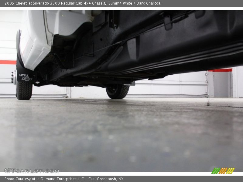 Summit White / Dark Charcoal 2005 Chevrolet Silverado 3500 Regular Cab 4x4 Chassis