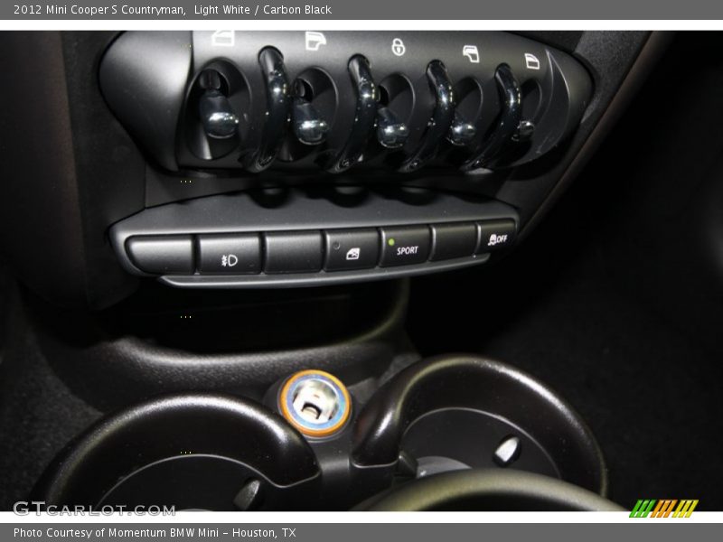 Light White / Carbon Black 2012 Mini Cooper S Countryman
