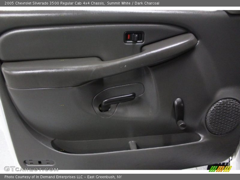 Summit White / Dark Charcoal 2005 Chevrolet Silverado 3500 Regular Cab 4x4 Chassis