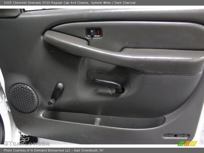 Summit White / Dark Charcoal 2005 Chevrolet Silverado 3500 Regular Cab 4x4 Chassis