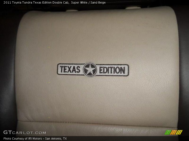 Super White / Sand Beige 2011 Toyota Tundra Texas Edition Double Cab