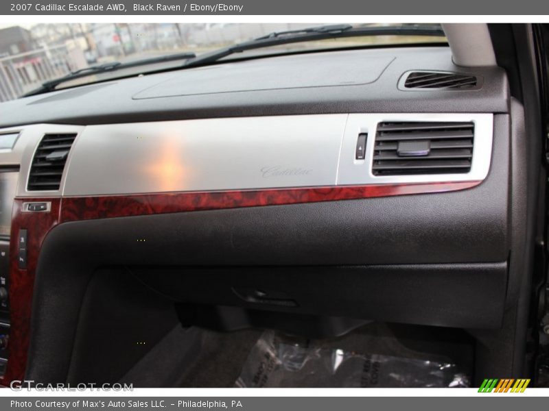 Black Raven / Ebony/Ebony 2007 Cadillac Escalade AWD