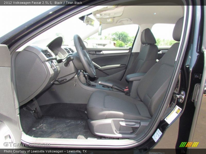 Black / Titan Black 2012 Volkswagen Passat 2.5L S