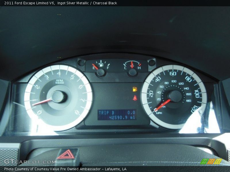 Ingot Silver Metallic / Charcoal Black 2011 Ford Escape Limited V6