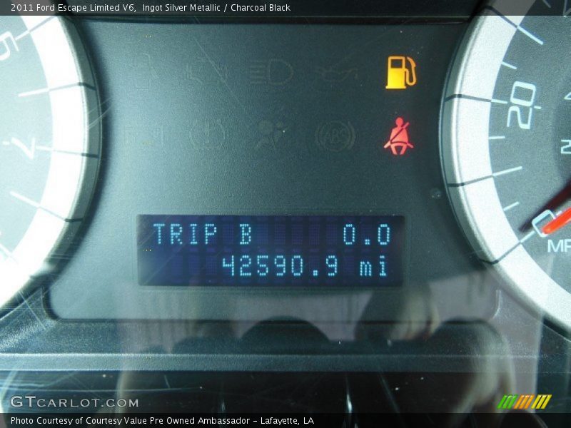 Ingot Silver Metallic / Charcoal Black 2011 Ford Escape Limited V6