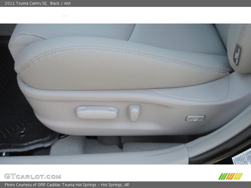 Black / Ash 2011 Toyota Camry SE