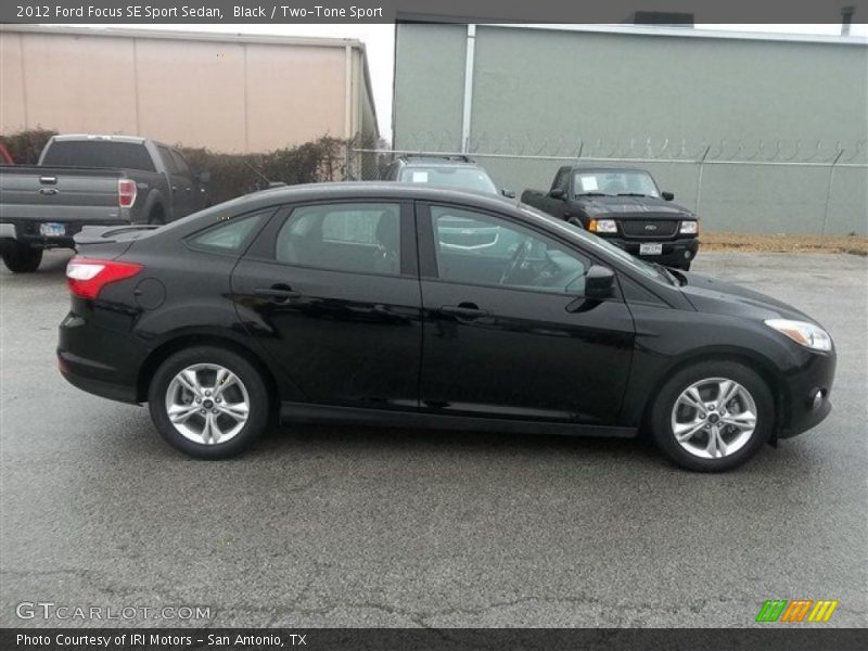 Black / Two-Tone Sport 2012 Ford Focus SE Sport Sedan
