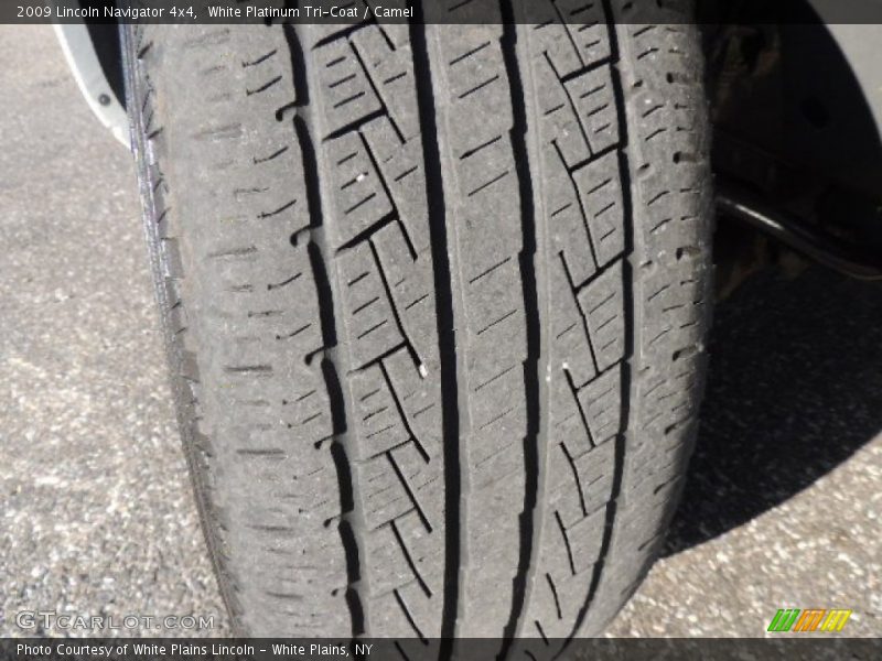 White Platinum Tri-Coat / Camel 2009 Lincoln Navigator 4x4