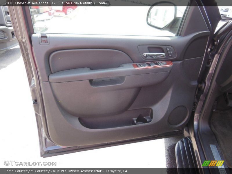 Taupe Gray Metallic / Ebony 2010 Chevrolet Avalanche LTZ