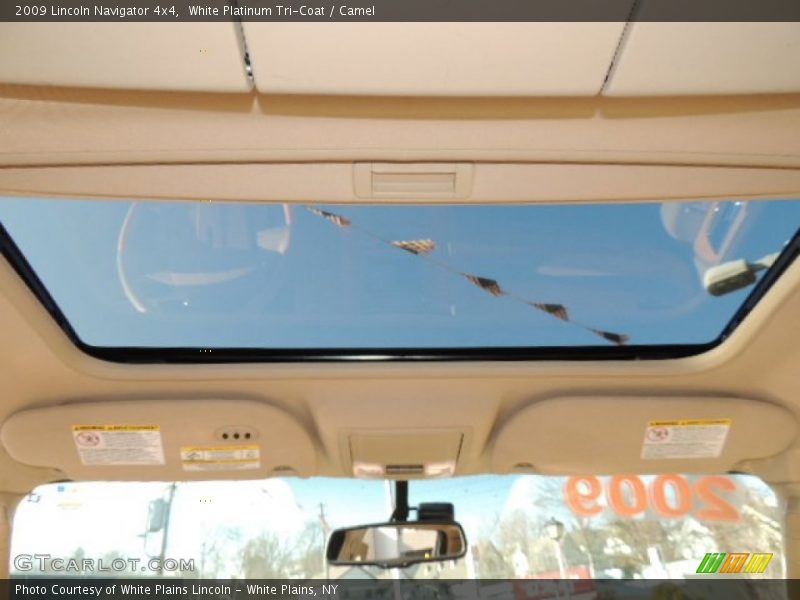 White Platinum Tri-Coat / Camel 2009 Lincoln Navigator 4x4