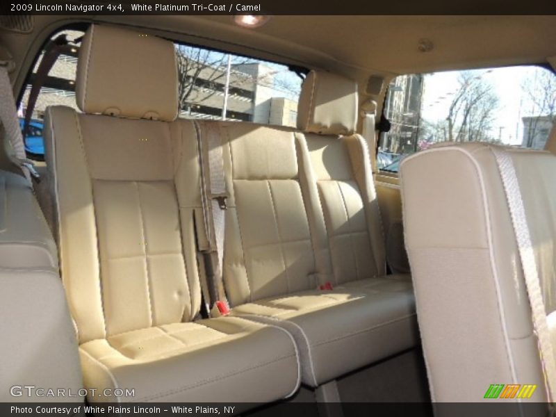 White Platinum Tri-Coat / Camel 2009 Lincoln Navigator 4x4