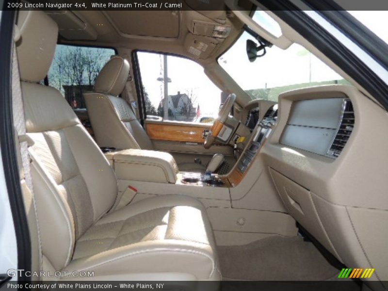 White Platinum Tri-Coat / Camel 2009 Lincoln Navigator 4x4