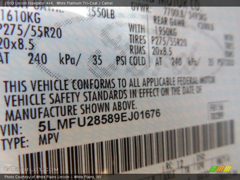 White Platinum Tri-Coat / Camel 2009 Lincoln Navigator 4x4
