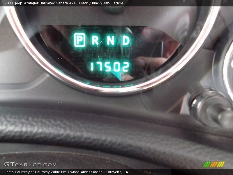 Black / Black/Dark Saddle 2011 Jeep Wrangler Unlimited Sahara 4x4