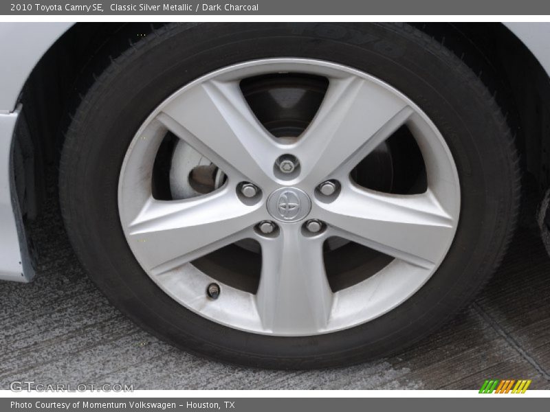 Classic Silver Metallic / Dark Charcoal 2010 Toyota Camry SE