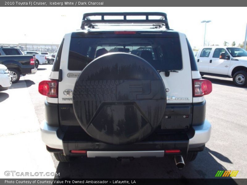 Iceberg White / Dark Charcoal 2010 Toyota FJ Cruiser