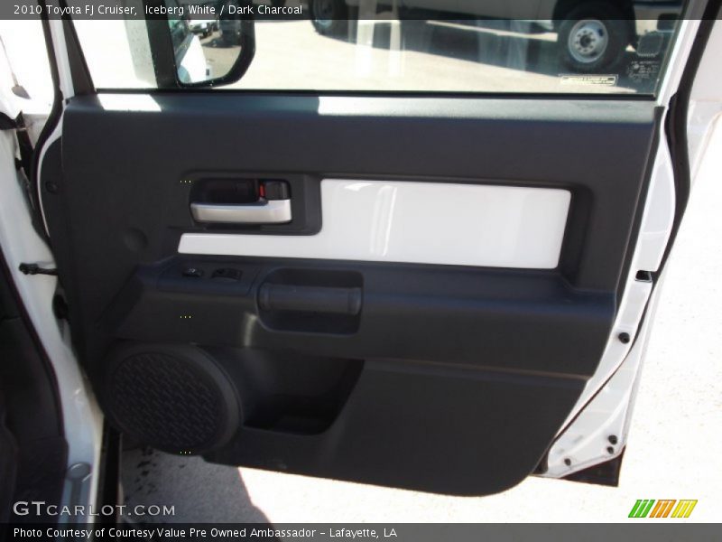 Iceberg White / Dark Charcoal 2010 Toyota FJ Cruiser