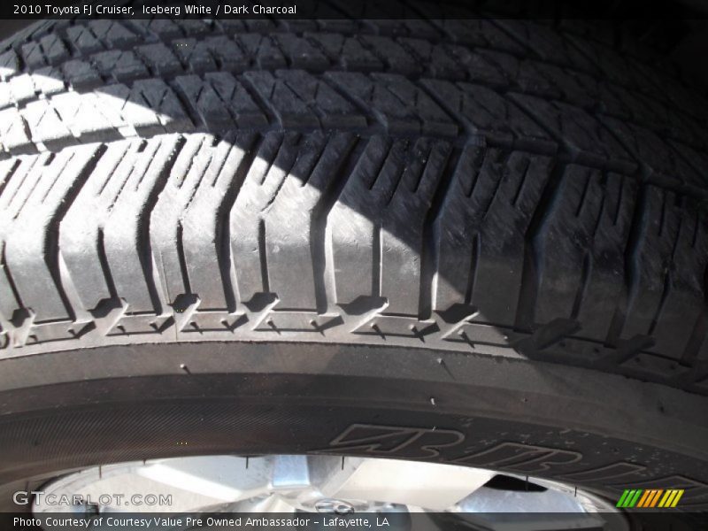 Iceberg White / Dark Charcoal 2010 Toyota FJ Cruiser