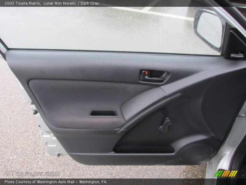 Door Panel of 2003 Matrix 