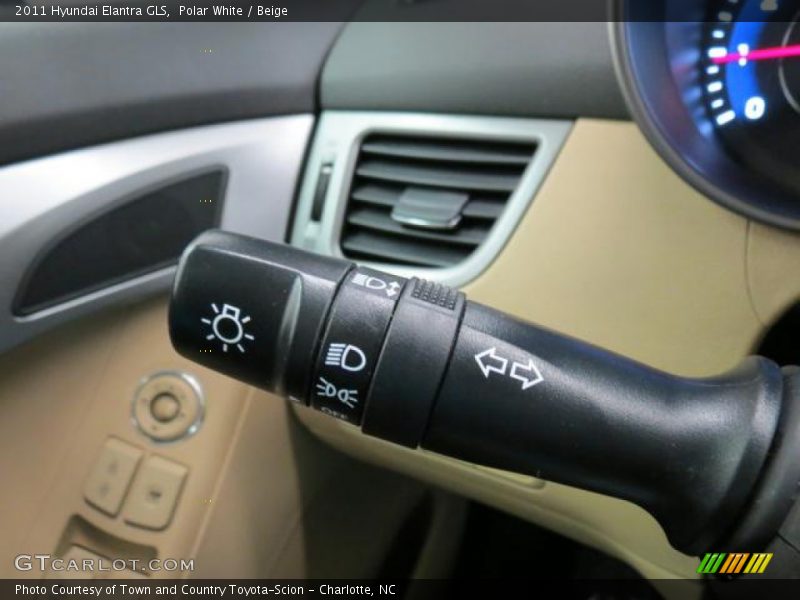 Polar White / Beige 2011 Hyundai Elantra GLS