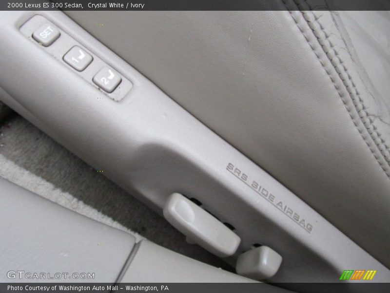 Crystal White / Ivory 2000 Lexus ES 300 Sedan