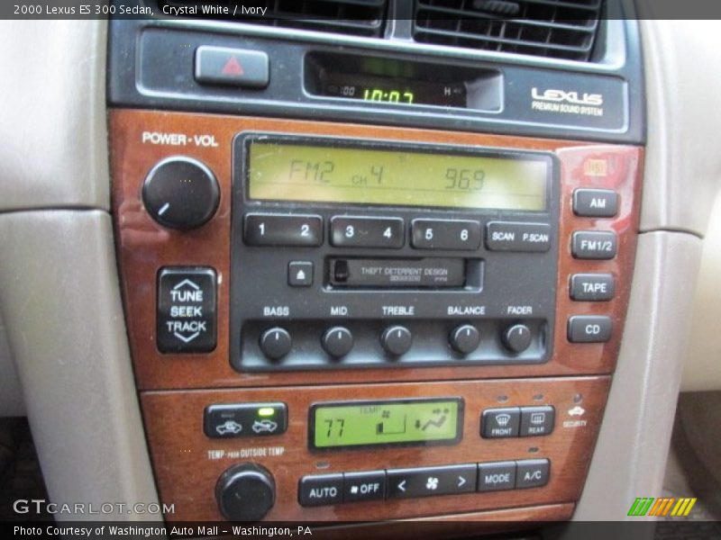 Crystal White / Ivory 2000 Lexus ES 300 Sedan