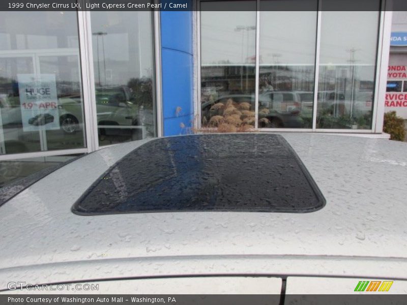 Light Cypress Green Pearl / Camel 1999 Chrysler Cirrus LXi