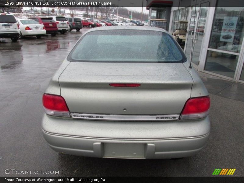 Light Cypress Green Pearl / Camel 1999 Chrysler Cirrus LXi