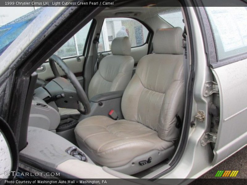 Front Seat of 1999 Cirrus LXi