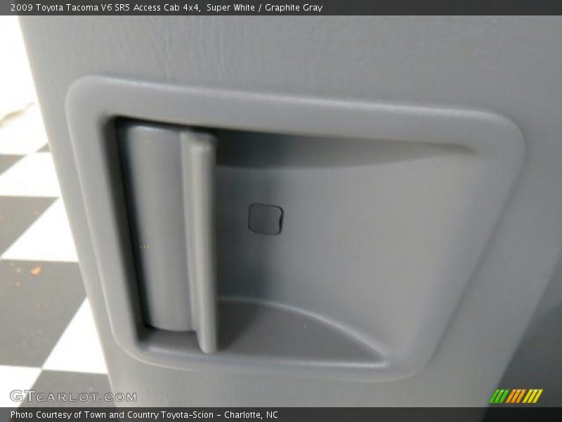 Super White / Graphite Gray 2009 Toyota Tacoma V6 SR5 Access Cab 4x4
