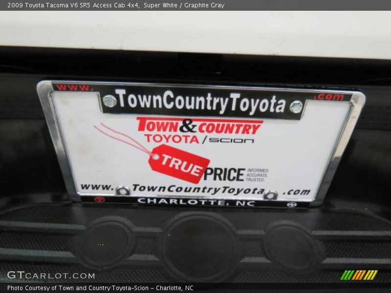 Super White / Graphite Gray 2009 Toyota Tacoma V6 SR5 Access Cab 4x4