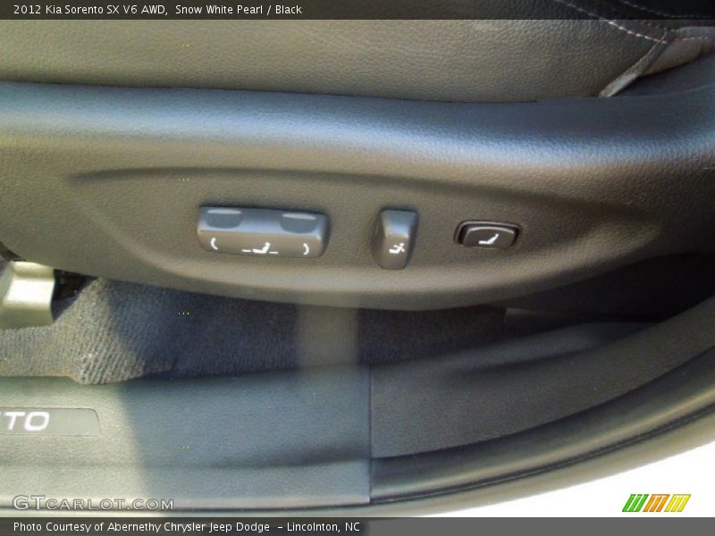 Snow White Pearl / Black 2012 Kia Sorento SX V6 AWD