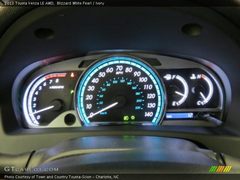 Blizzard White Pearl / Ivory 2013 Toyota Venza LE AWD