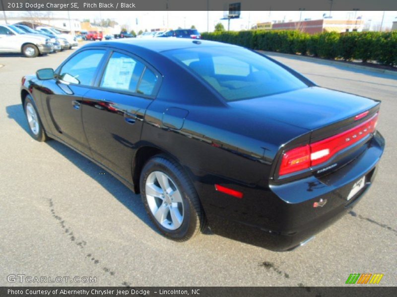Pitch Black / Black 2013 Dodge Charger SE