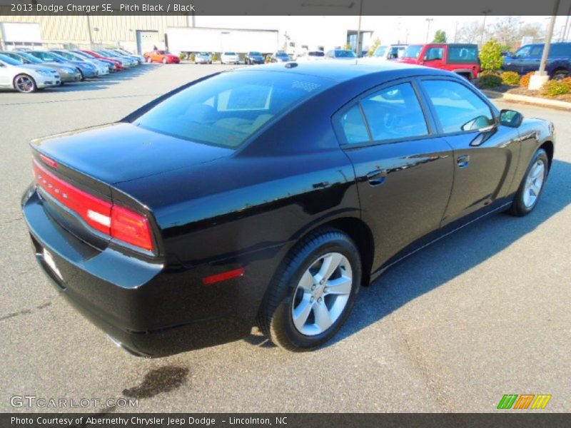 Pitch Black / Black 2013 Dodge Charger SE