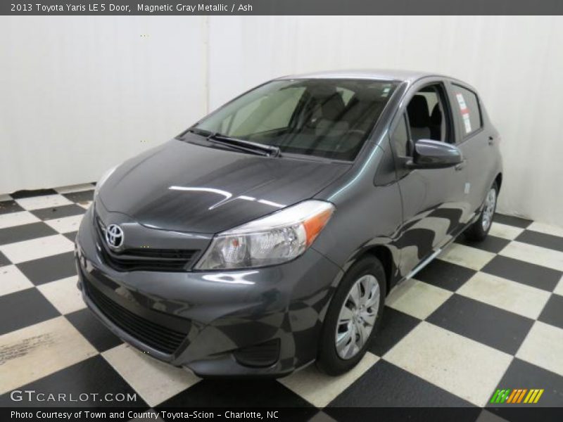 Magnetic Gray Metallic / Ash 2013 Toyota Yaris LE 5 Door