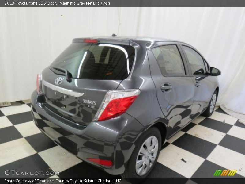 Magnetic Gray Metallic / Ash 2013 Toyota Yaris LE 5 Door