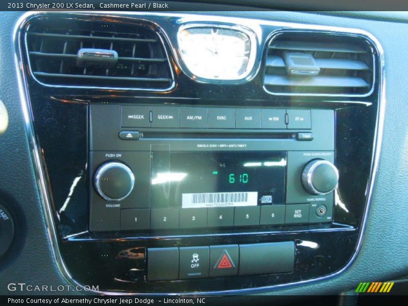 Audio System of 2013 200 LX Sedan