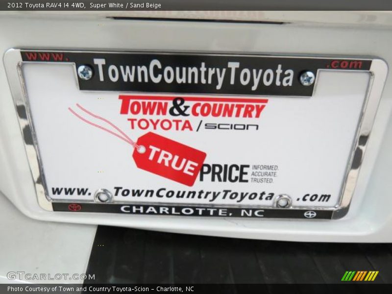 Super White / Sand Beige 2012 Toyota RAV4 I4 4WD