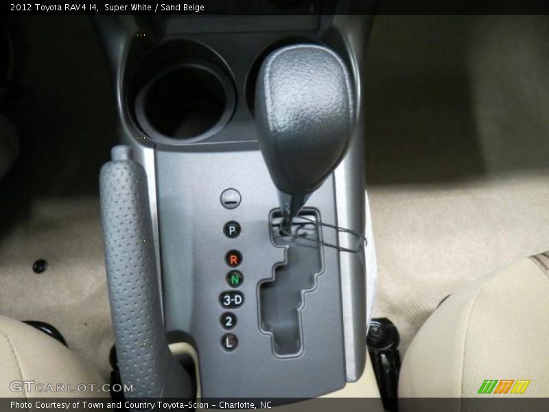 Super White / Sand Beige 2012 Toyota RAV4 I4