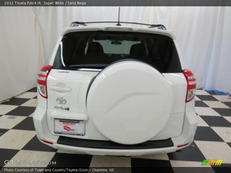 Super White / Sand Beige 2012 Toyota RAV4 I4