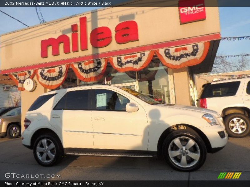 Arctic White / Black 2009 Mercedes-Benz ML 350 4Matic