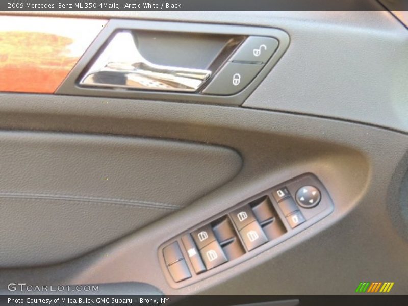Arctic White / Black 2009 Mercedes-Benz ML 350 4Matic