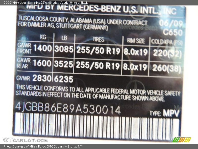 Arctic White / Black 2009 Mercedes-Benz ML 350 4Matic