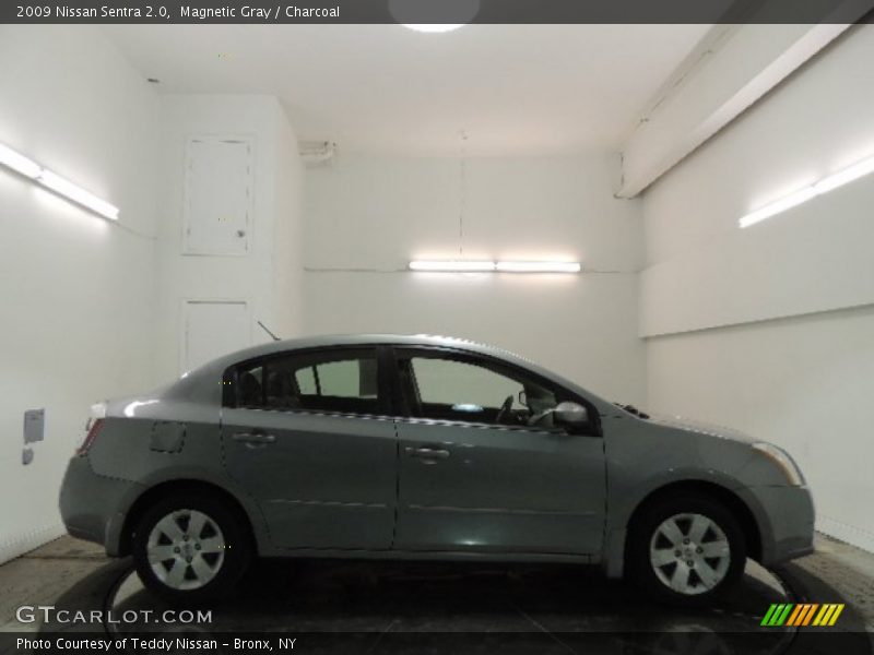 Magnetic Gray / Charcoal 2009 Nissan Sentra 2.0