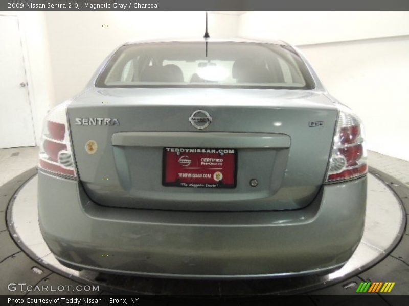 Magnetic Gray / Charcoal 2009 Nissan Sentra 2.0