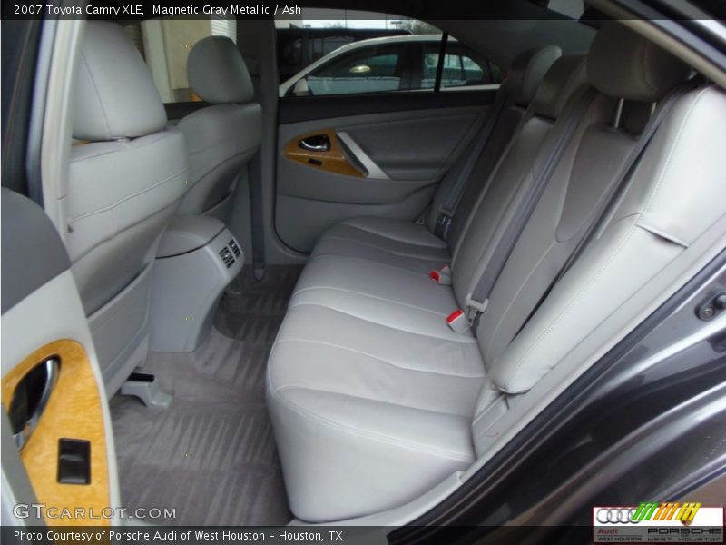 Magnetic Gray Metallic / Ash 2007 Toyota Camry XLE